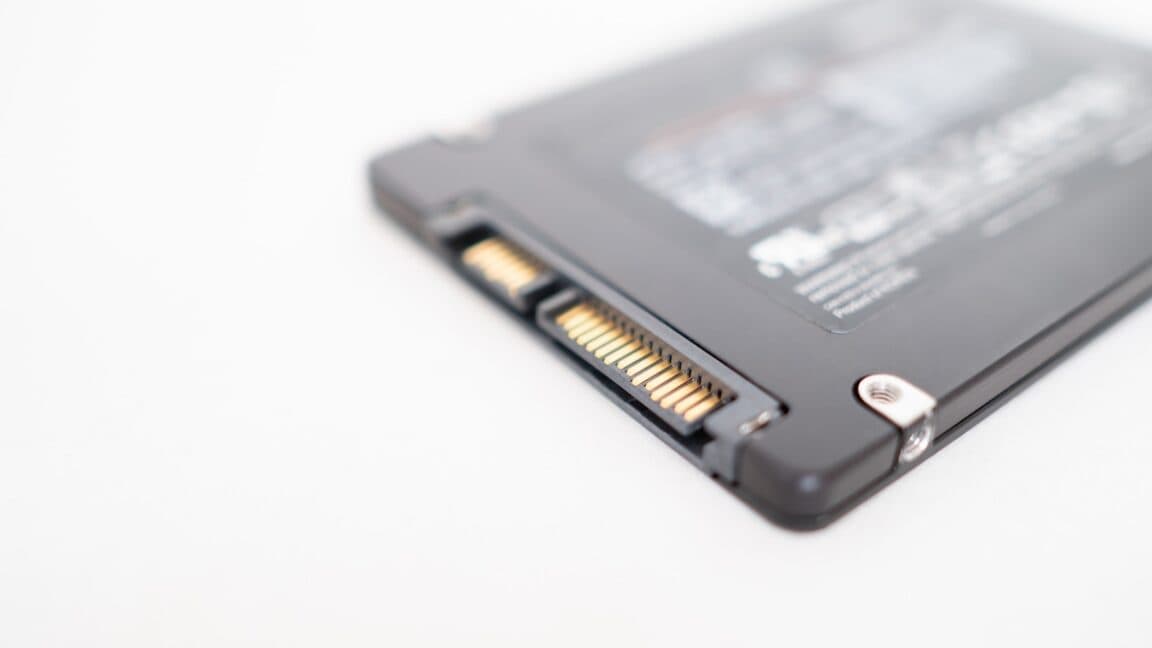 New Web Espionage Technique: Analyzing Visitors' SSD Activity
